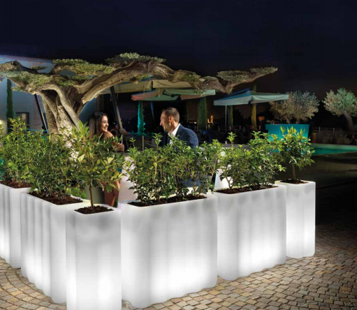 Colonne haute lumineuse LED RGBW Nebula H 78 cm à batterie, mobilier Lyxo, vue du produit