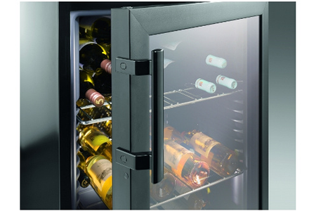 Cave de vieillissement Liebherr WKB1802-20, conservation des vins, vue de face