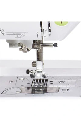 Machine à coudre Brother Innov-is 1800Q pour patchwork et quilting, vue de face
