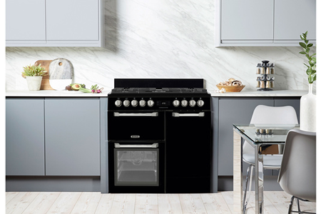 Piano de cuisson Leisure Cuisinemaster Pro 90 cm gaz noir, vue de face