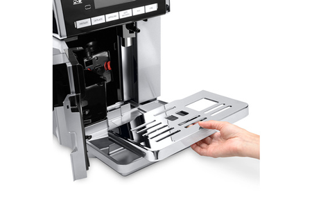 Expresso avec broyeur De'Longhi Primadonna Exclusive ESAM 6900.M, vue de détail