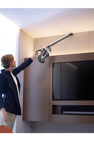 Aspirateur balai Miele Triflex HX1, nettoyage de la maison, en situation