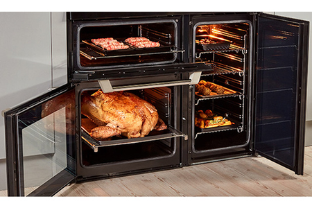 Piano de cuisson Leisure Cuisinemaster Pro 90 cm gaz noir, vue rapprochée
