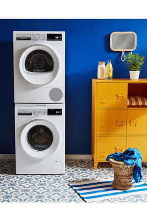 Lave-linge hublot Bosch WGG244FSFR, lavage du linge, en situation